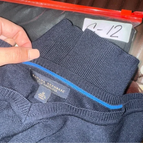 Banana Republic Mens Navy Blue Silk Cashmere V-Neck Sweater Size M - Picture 15 of 15